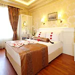 Golden Horn Hotell 4*