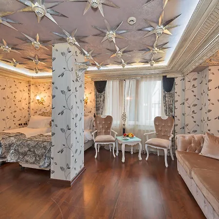 Golden Horn 4*