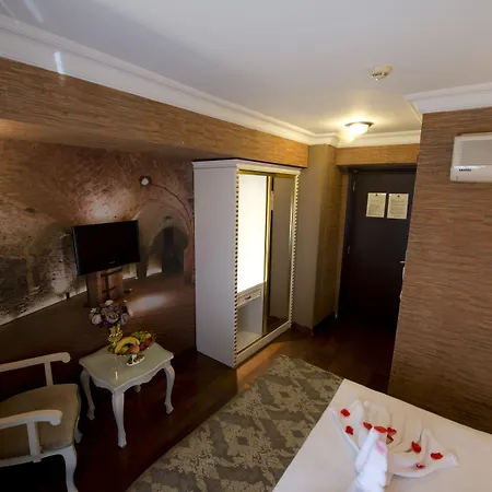 Golden Horn 4*