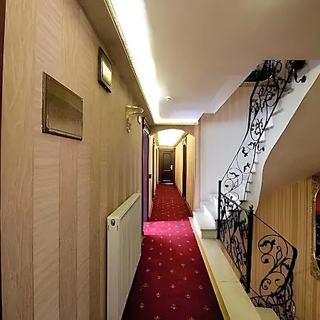 Golden Horn Hotel