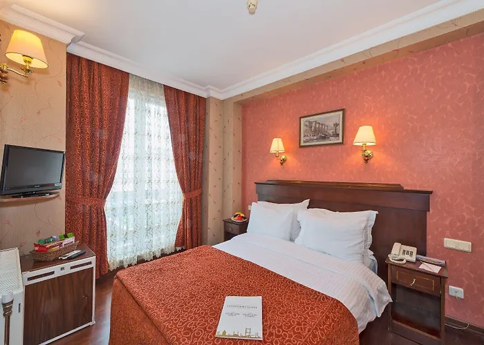 Golden Horn מלון