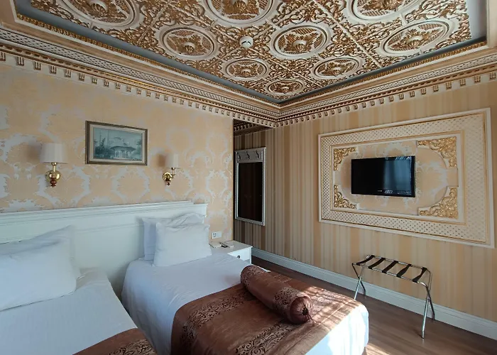 מלון Golden Horn 4*