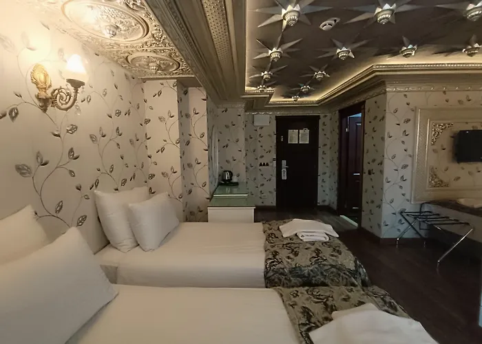 Golden Horn מלון 4*