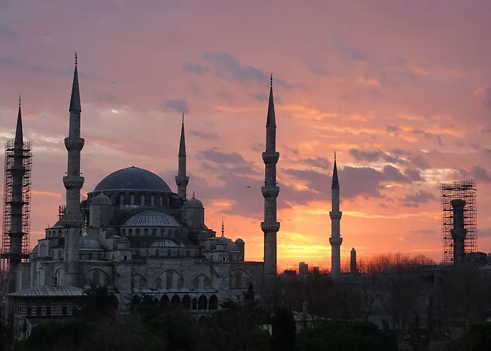 Golden Horn מלון