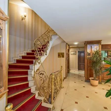 Golden Horn Hotell